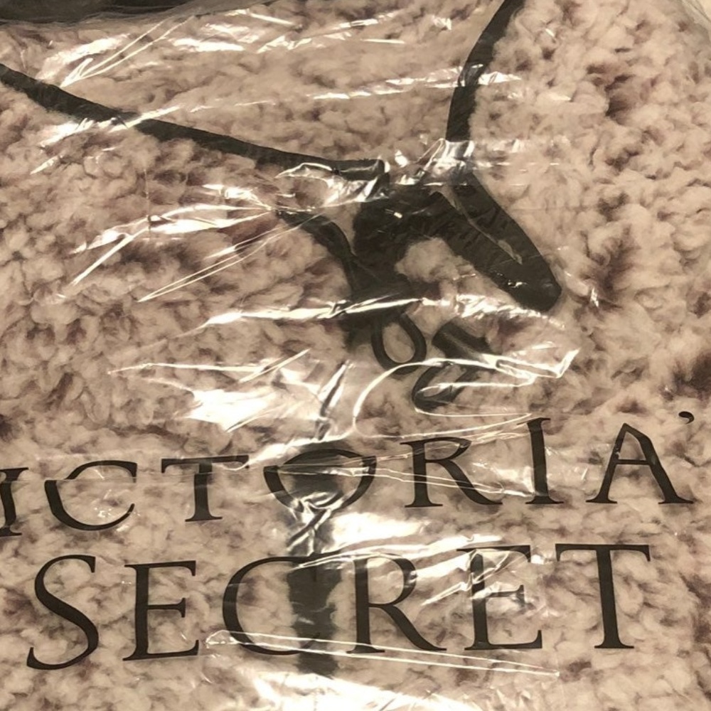 Victoria's Secret Pink Quarter Zip Sherpa Pullover - Picture 3 of 3